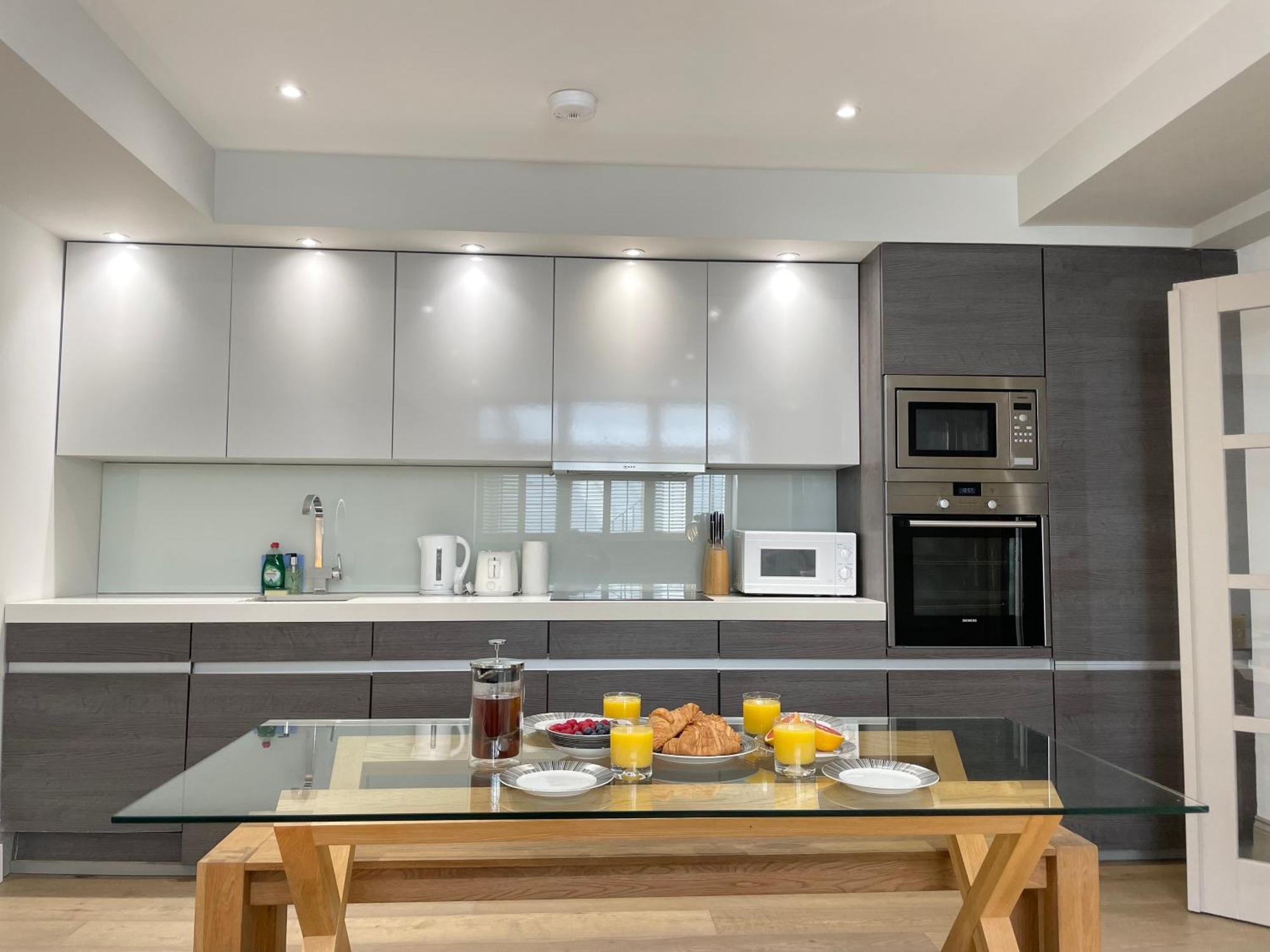 Luxury Apartments In Westminster Лондон Екстериор снимка