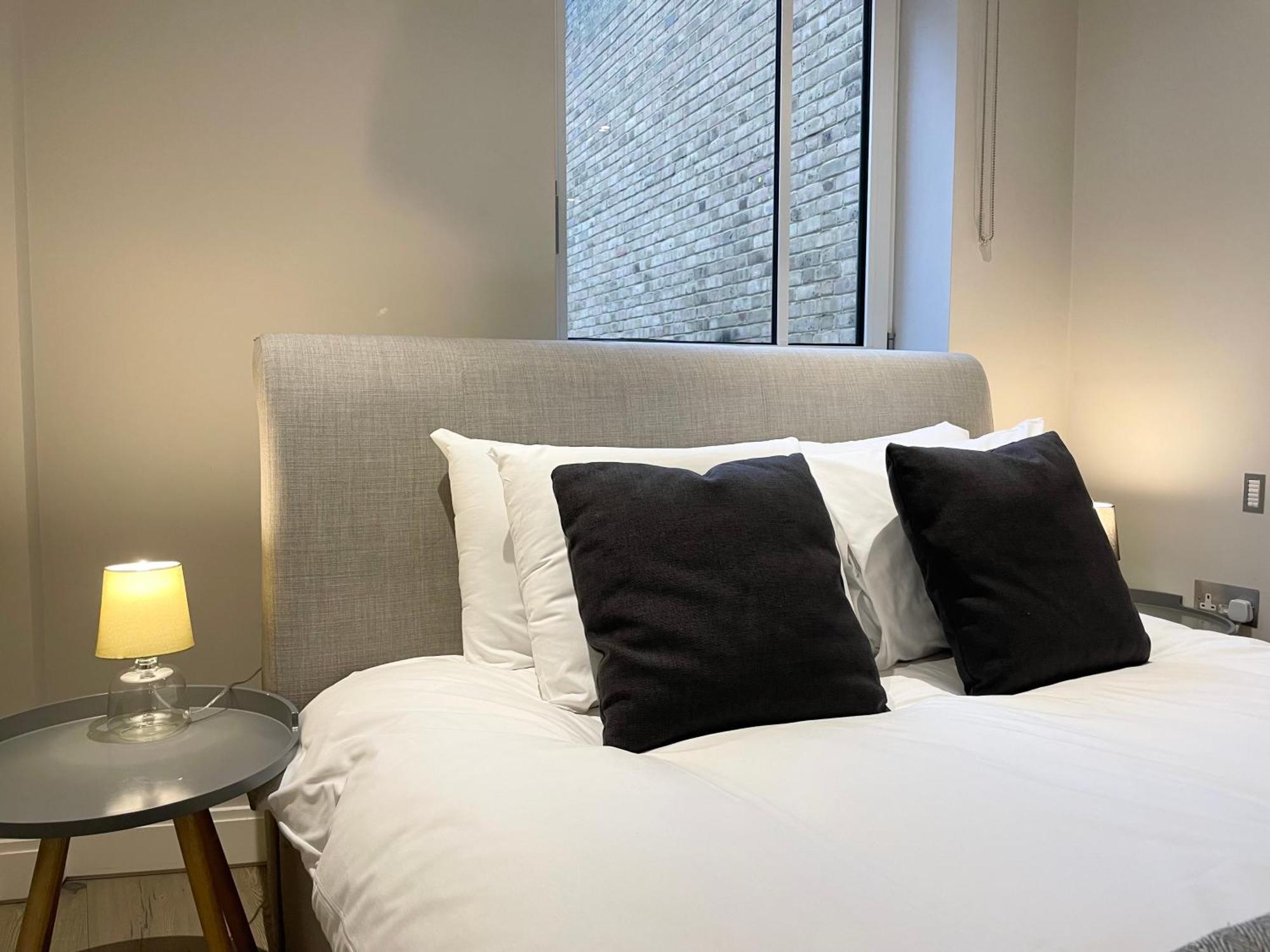 Luxury Apartments In Westminster Лондон Екстериор снимка
