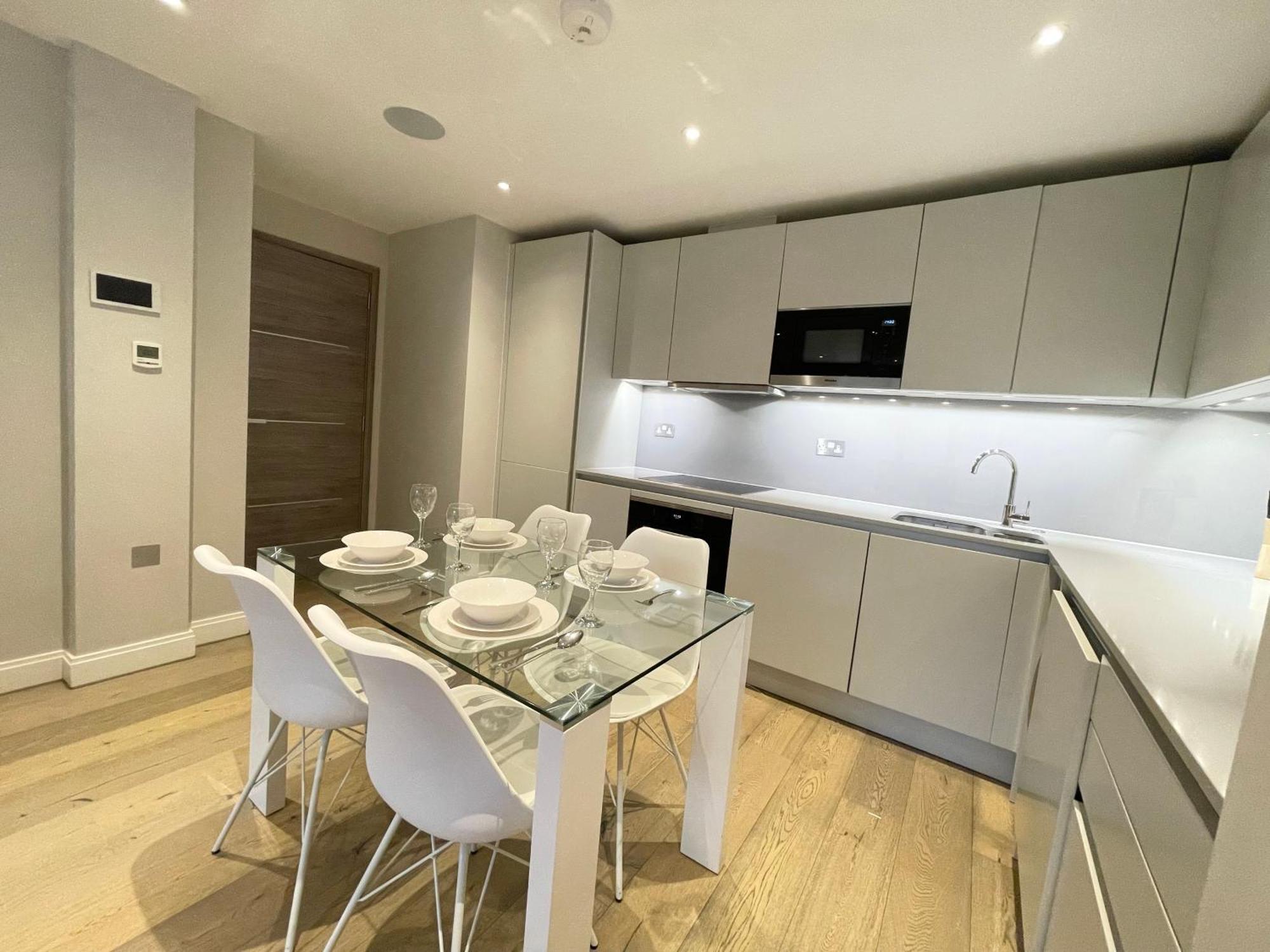 Luxury Apartments In Westminster Лондон Екстериор снимка