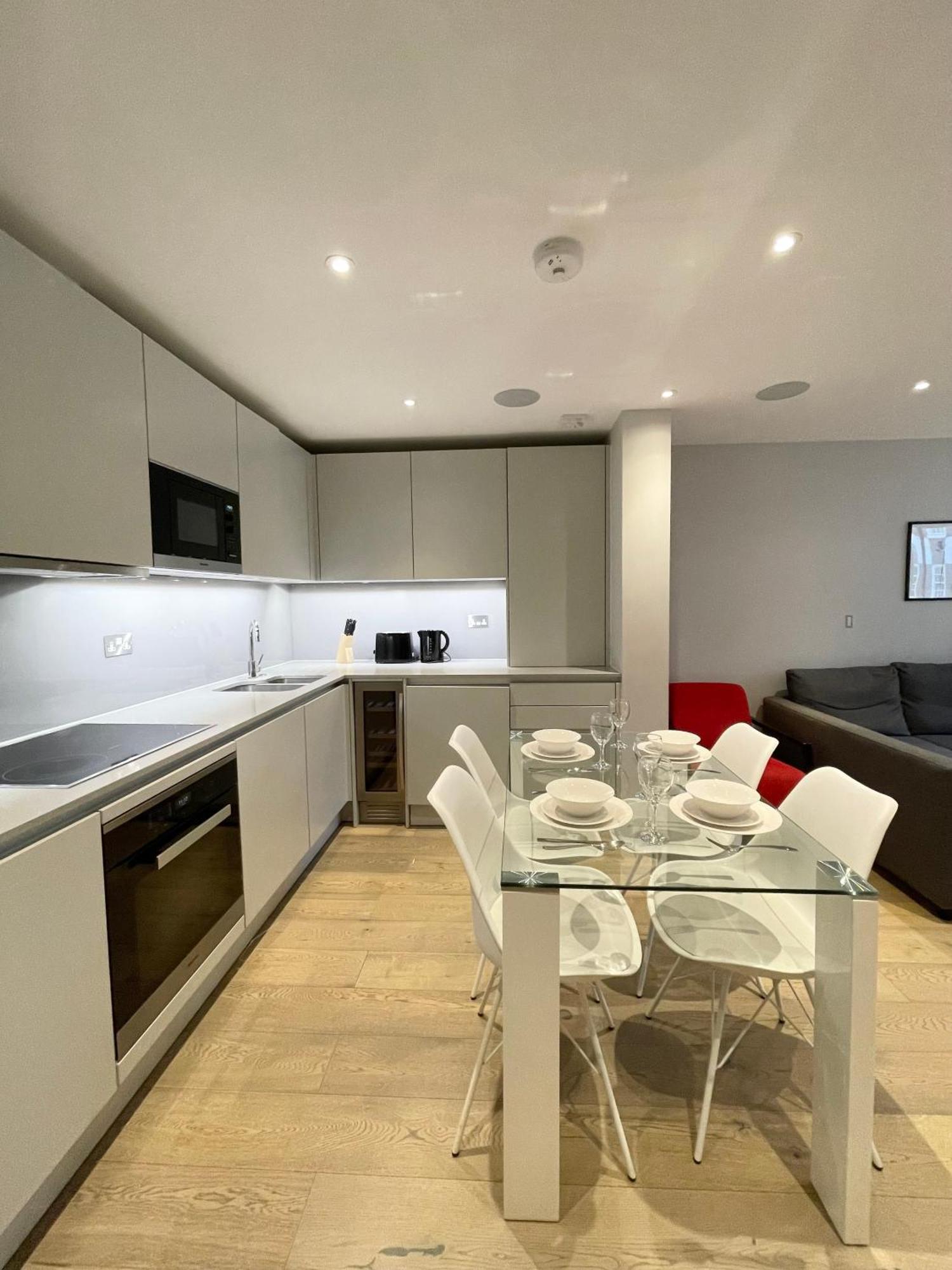 Luxury Apartments In Westminster Лондон Екстериор снимка